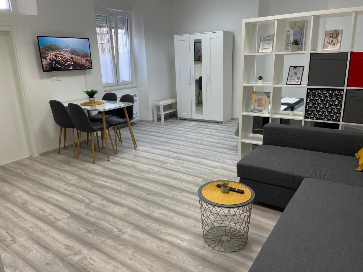 Apartment Studio Beauty In Centar Пула Экстерьер фото