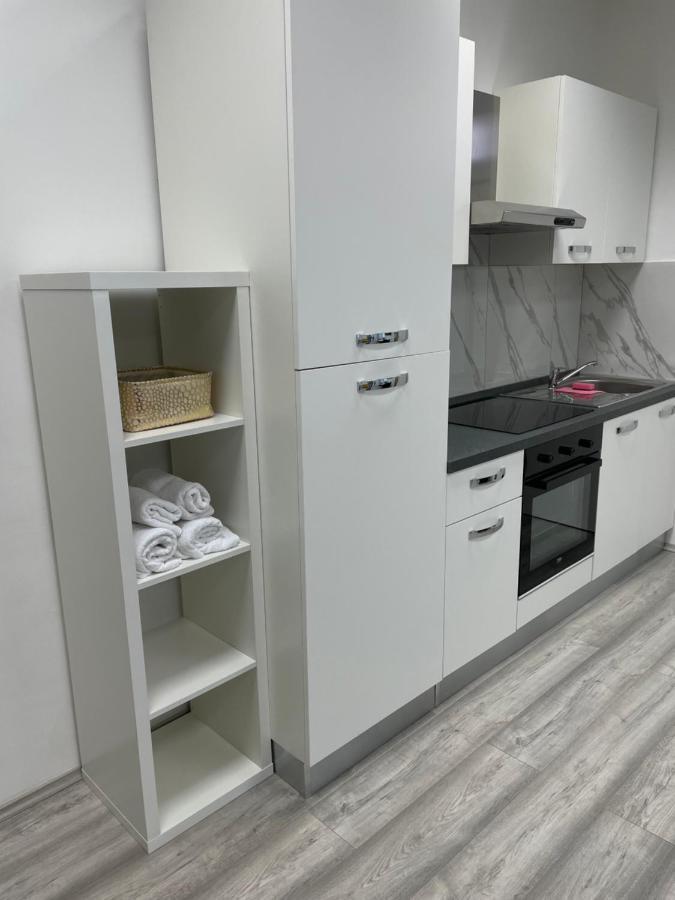 Apartment Studio Beauty In Centar Пула Экстерьер фото