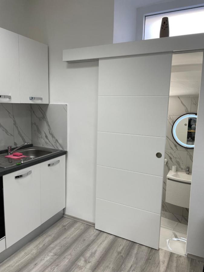 Apartment Studio Beauty In Centar Пула Экстерьер фото